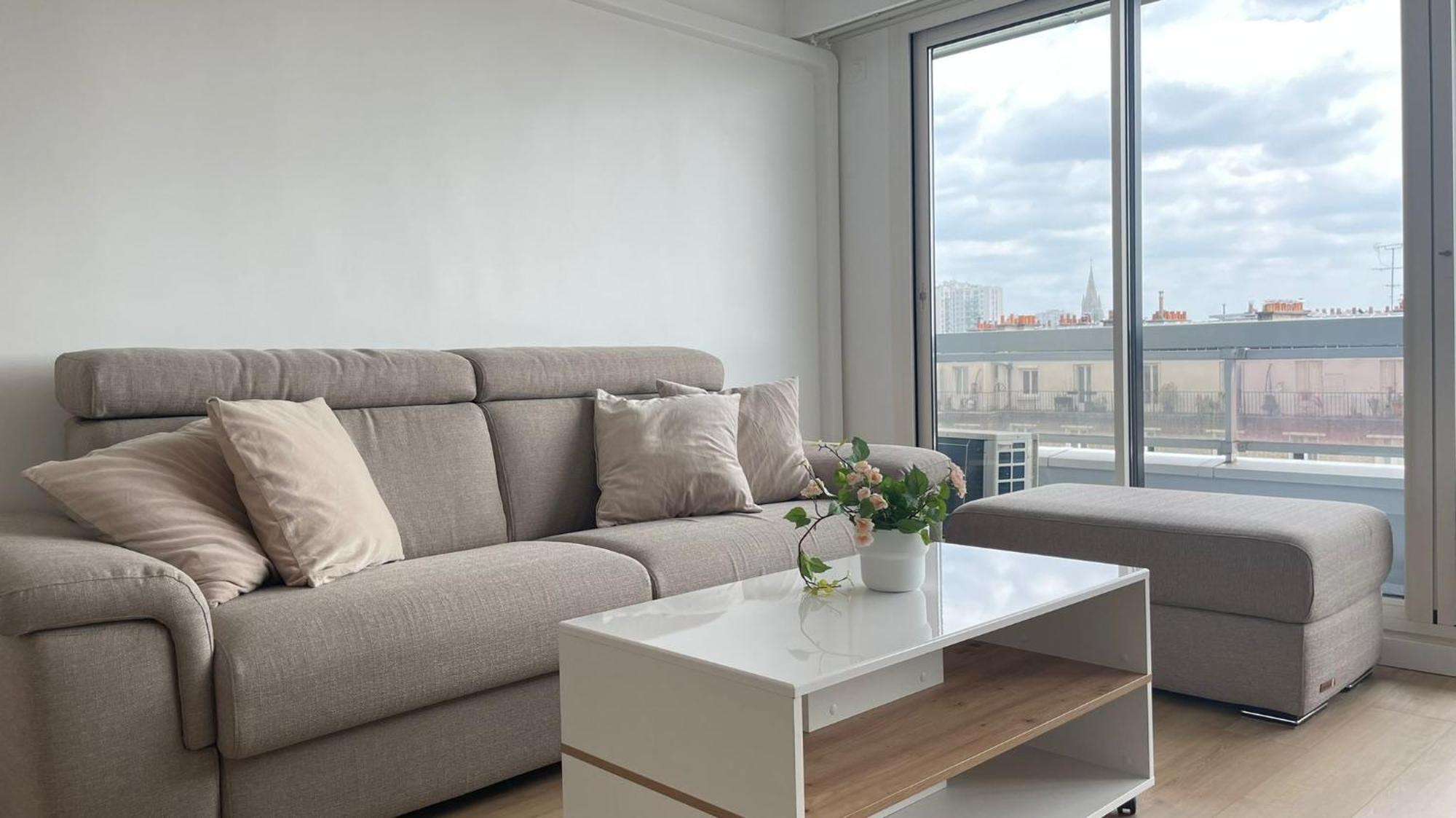 Le Pinky Bird Belleville Paris 20 Luaran gambar